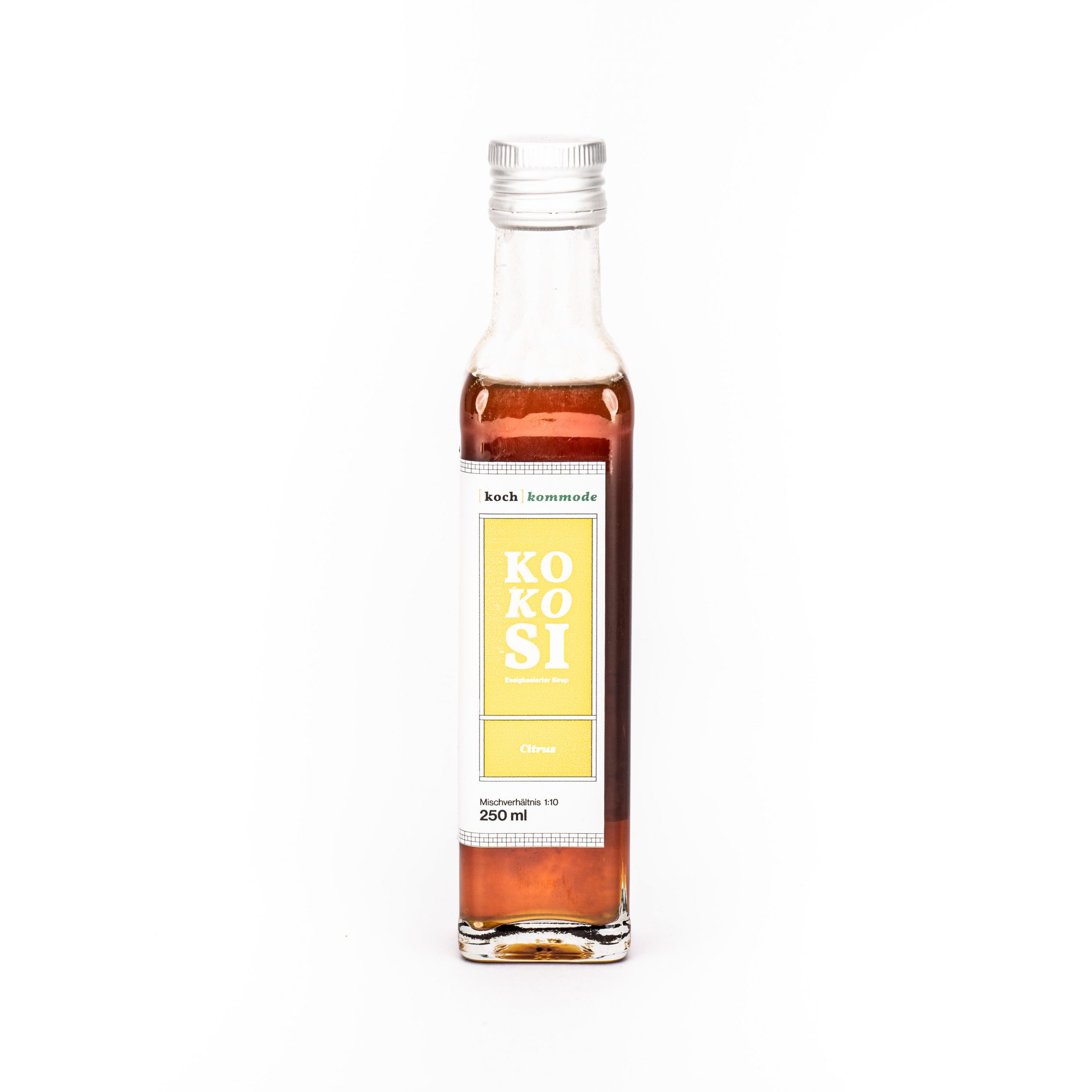 Zitronensirup, Shrub aus Brandenburg. Hergestellt aus Zitronen, Orangen und Bitterorangen.